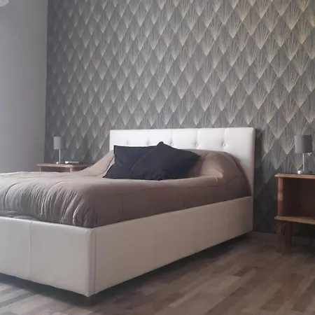 شقة Ianuzza House *